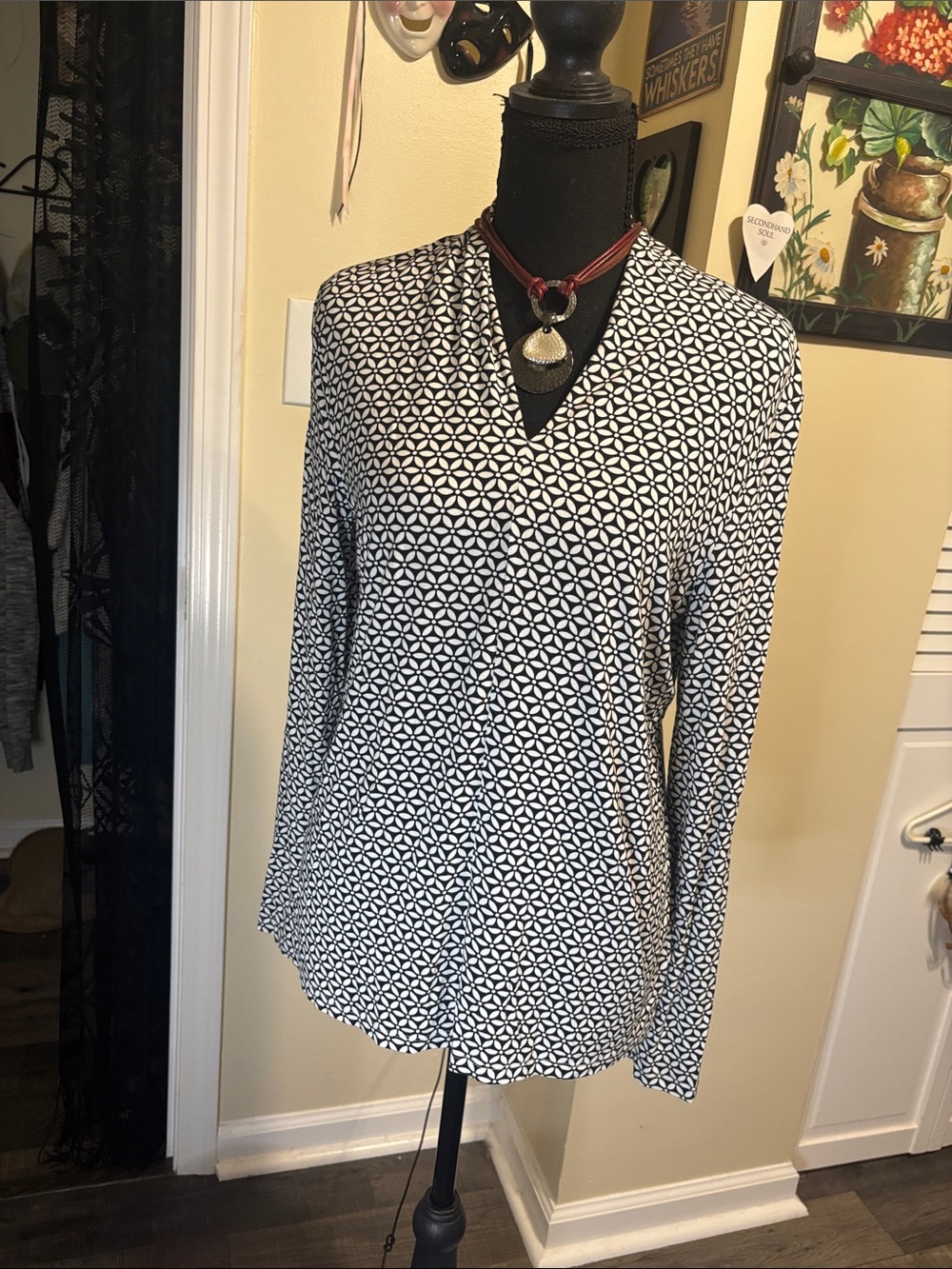 Women's patterned blouse collar with Talbots label
